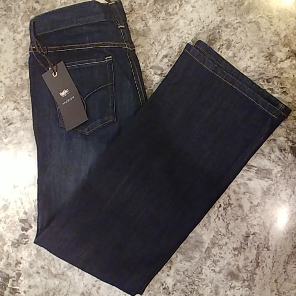 Mossimo Jeans Size 8 Straight Leg True Blue